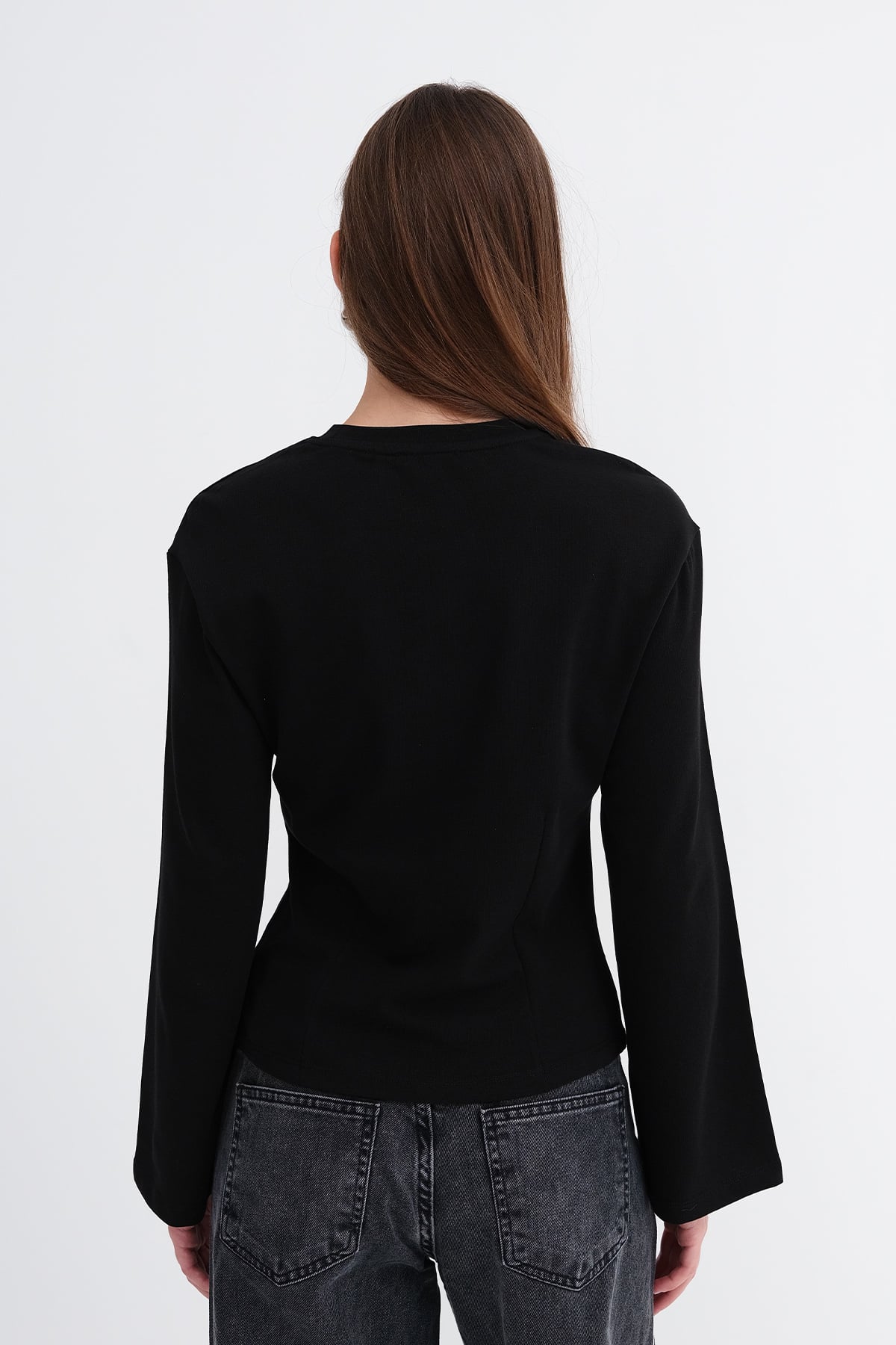 Black_Long-Sleeve-T-Shirt-addax