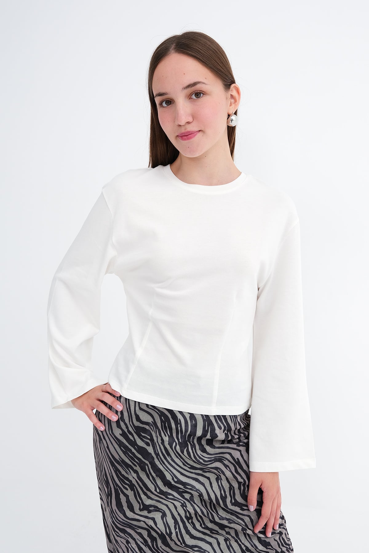 Ecru_Long-Sleeve-T-Shirt-addax