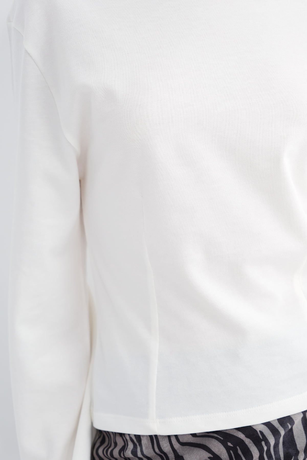Ecru_Long-Sleeve-T-Shirt-addax