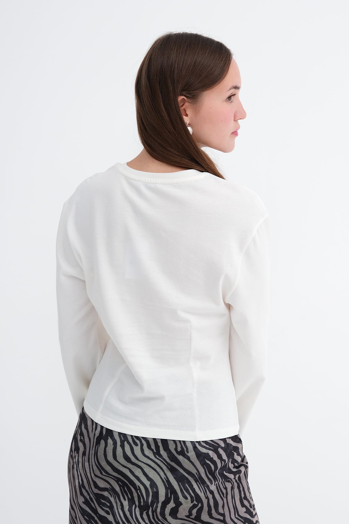 Ecru_Long-Sleeve-T-Shirt-addax