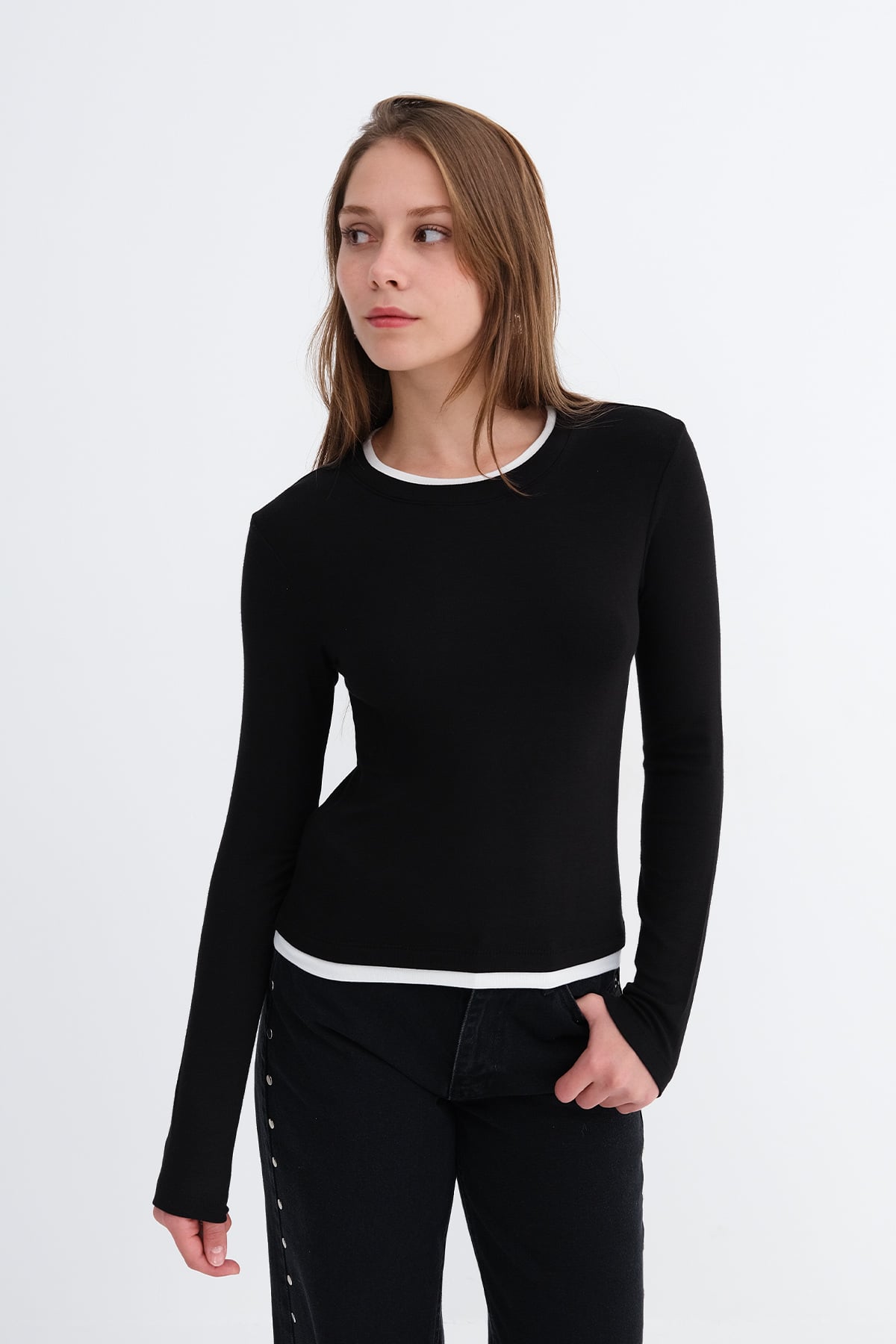 Black_Contrast-Trim-Blouse-addax