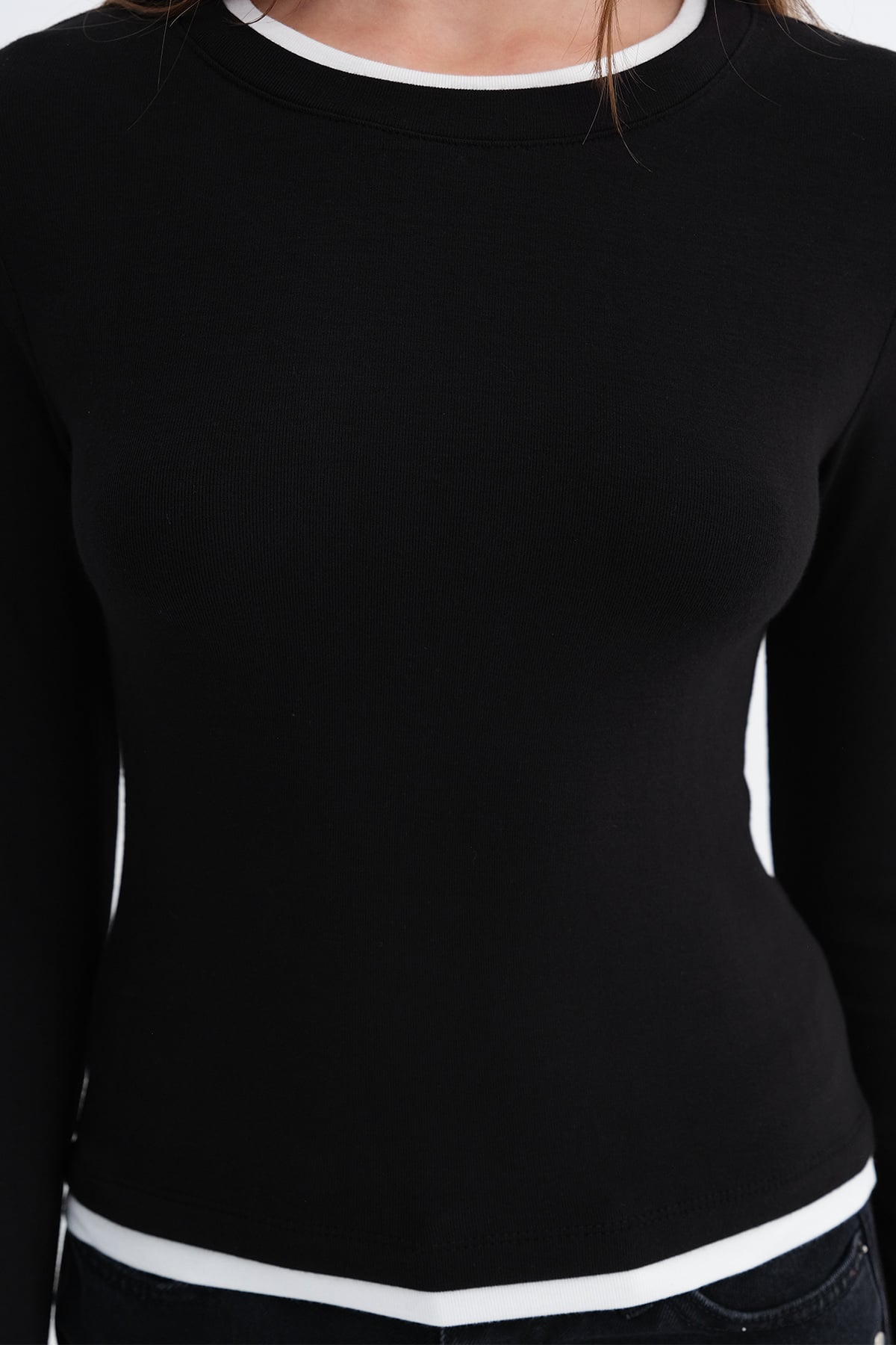 Black_Contrast-Trim-Blouse-addax