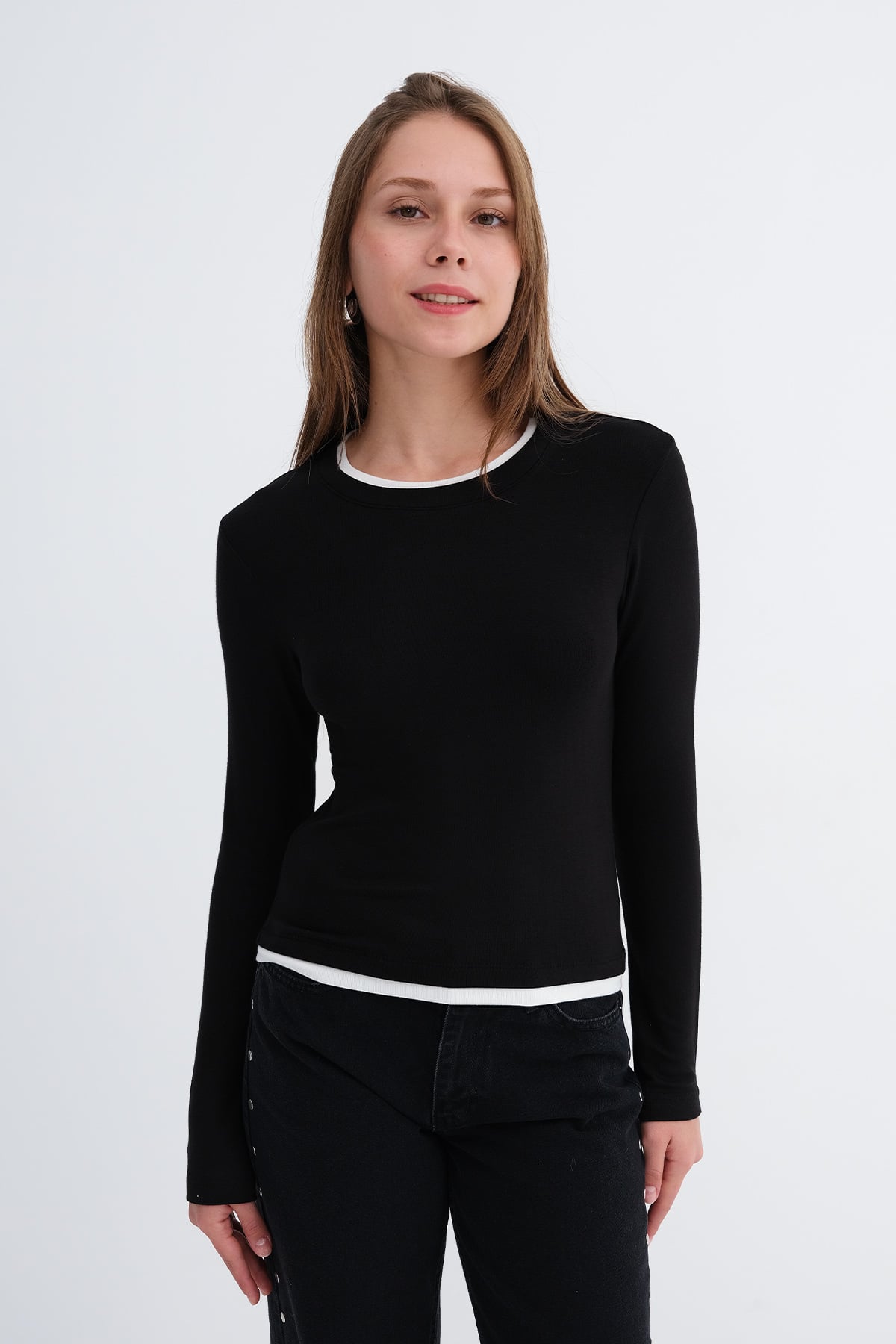 Black_Contrast-Trim-Blouse-addax