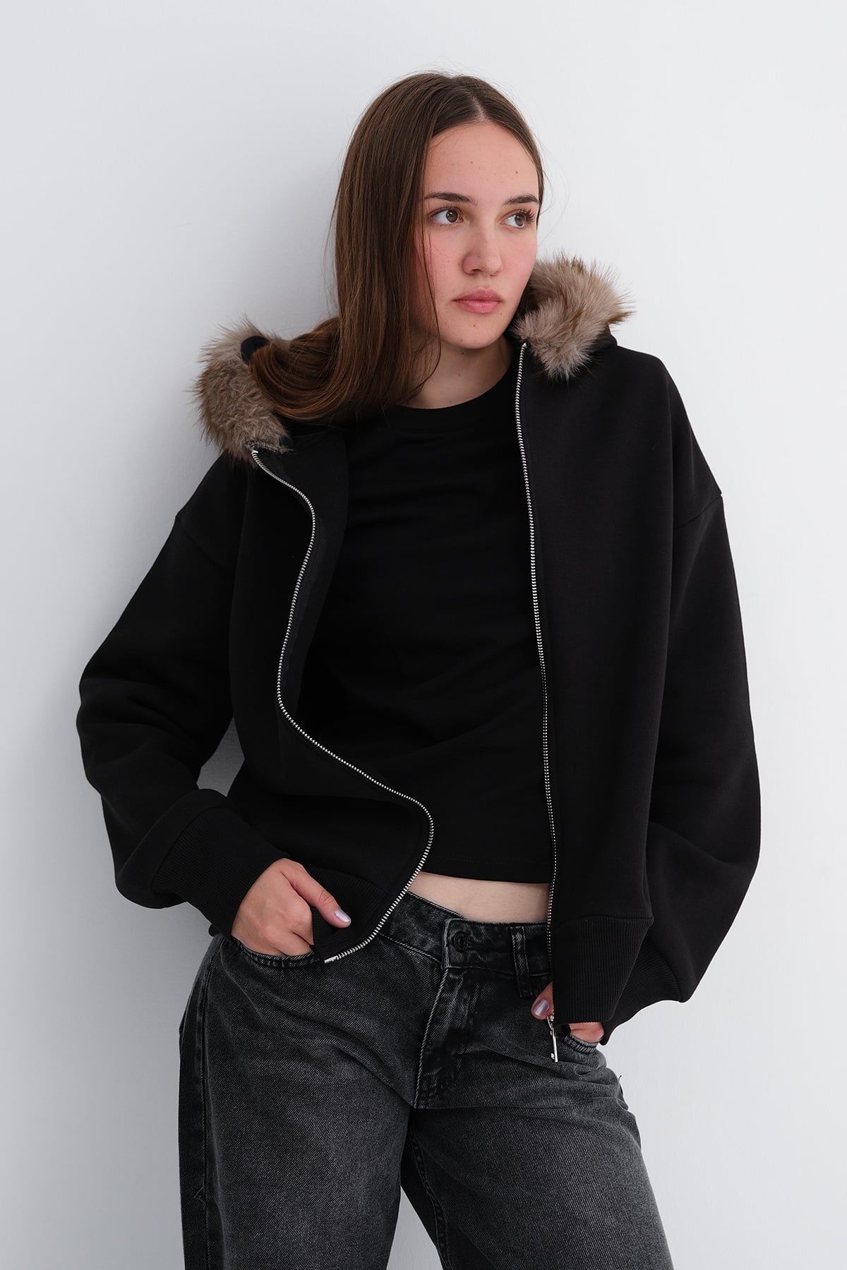 Black_Fuzzy-Fleece-Lined-Sweatshirt-addax