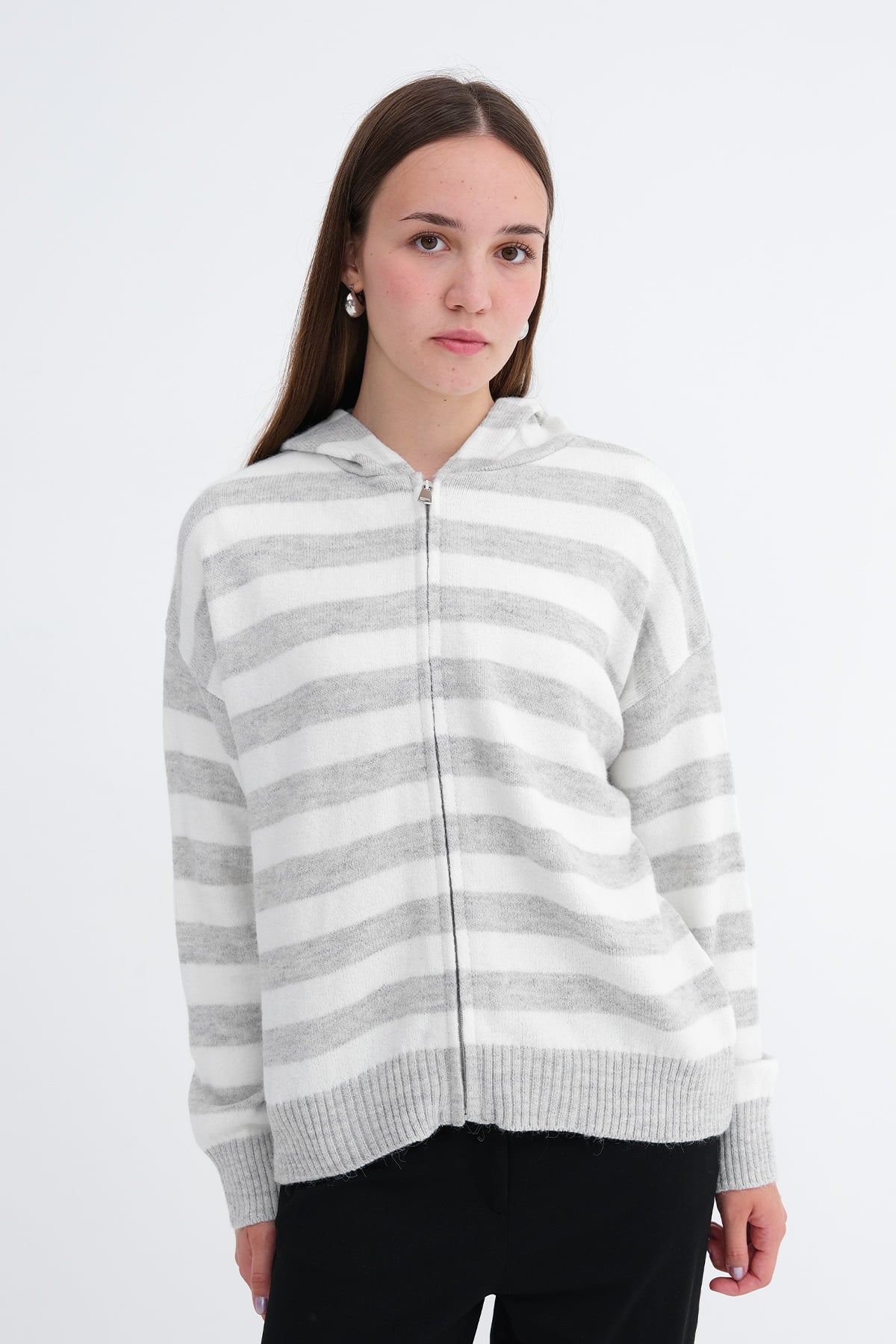 Snow-Melange-Ecru_Striped-Knit-Cardigan-addax