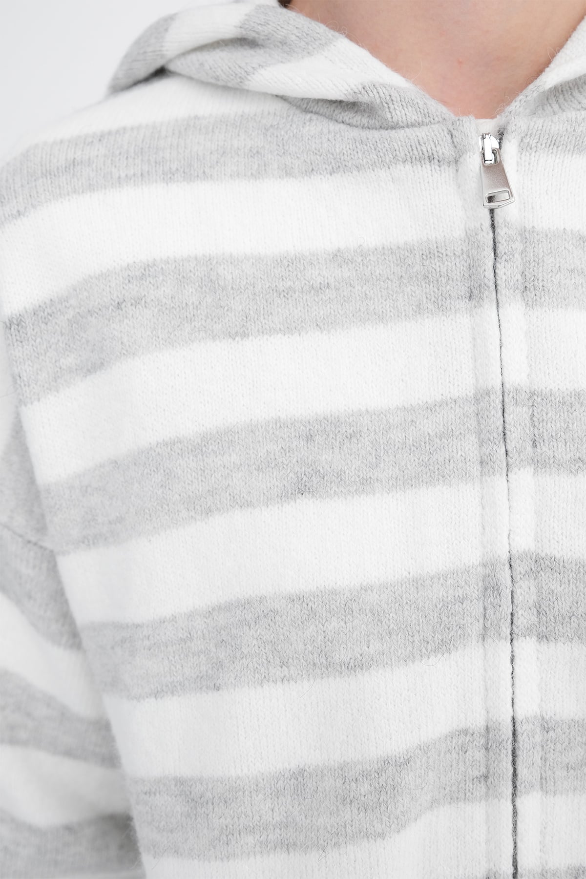 Snow-Melange-Ecru_Striped-Knit-Cardigan-addax