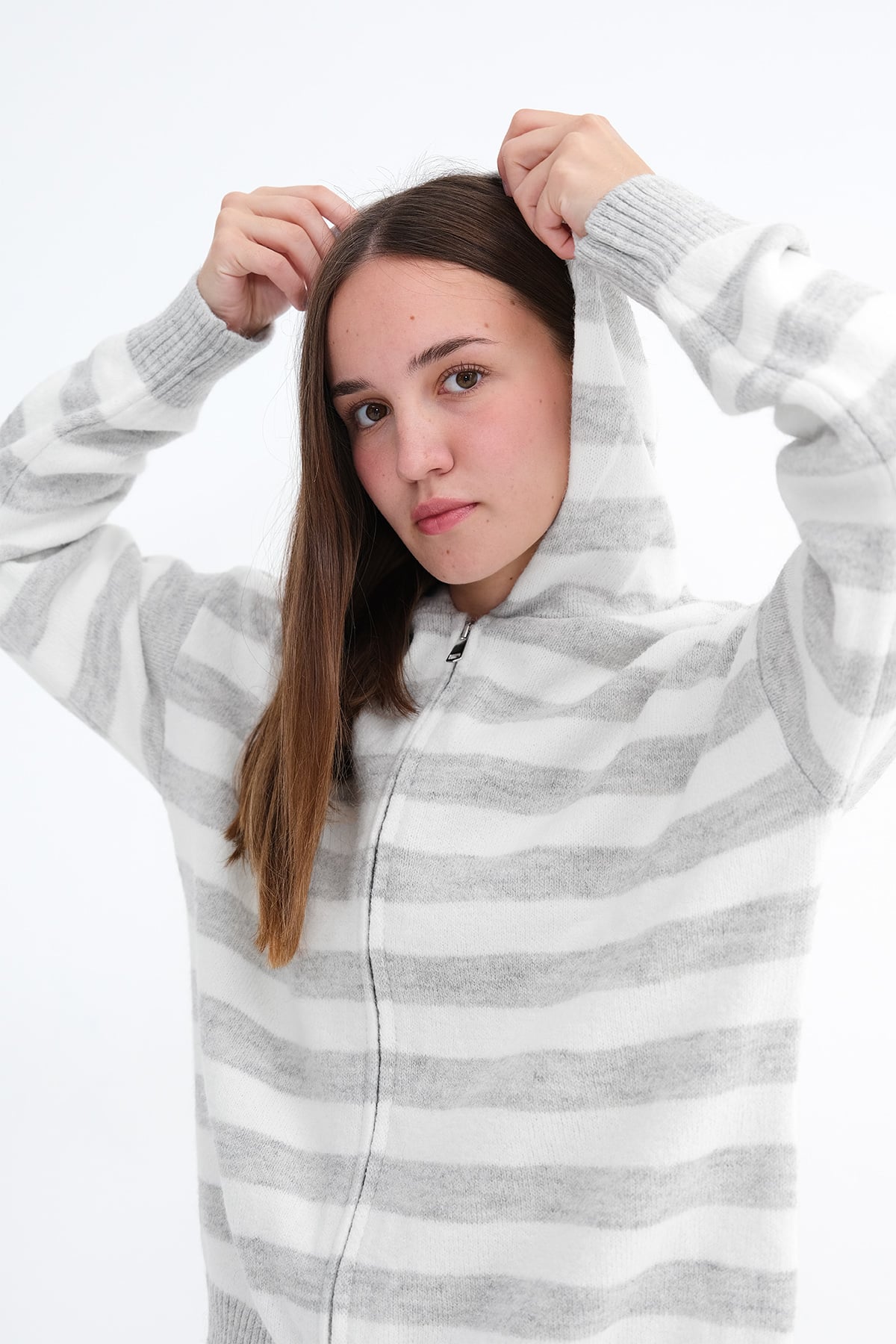 Snow-Melange-Ecru_Striped-Knit-Cardigan-addax