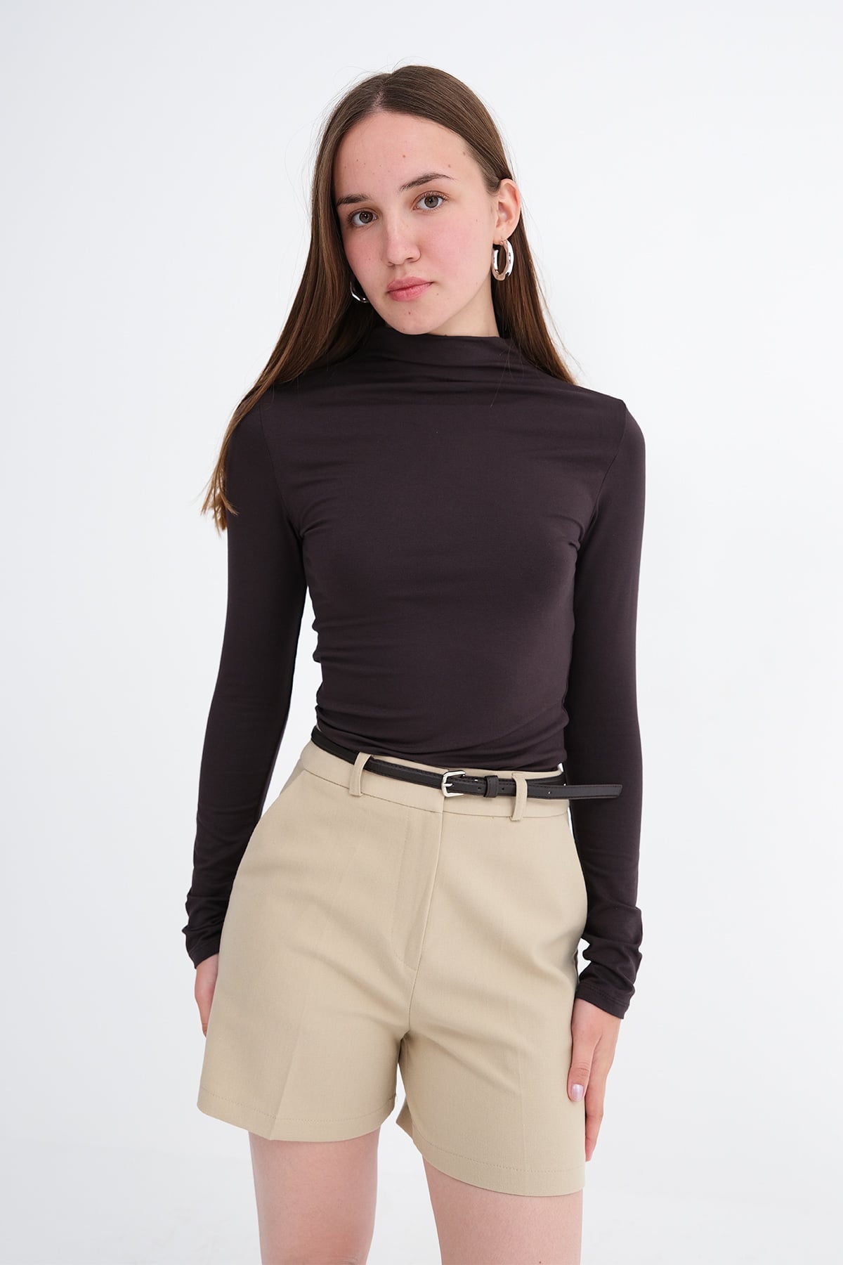 Bitter-Coffee_Basic-High-Neck-Blouse-addax