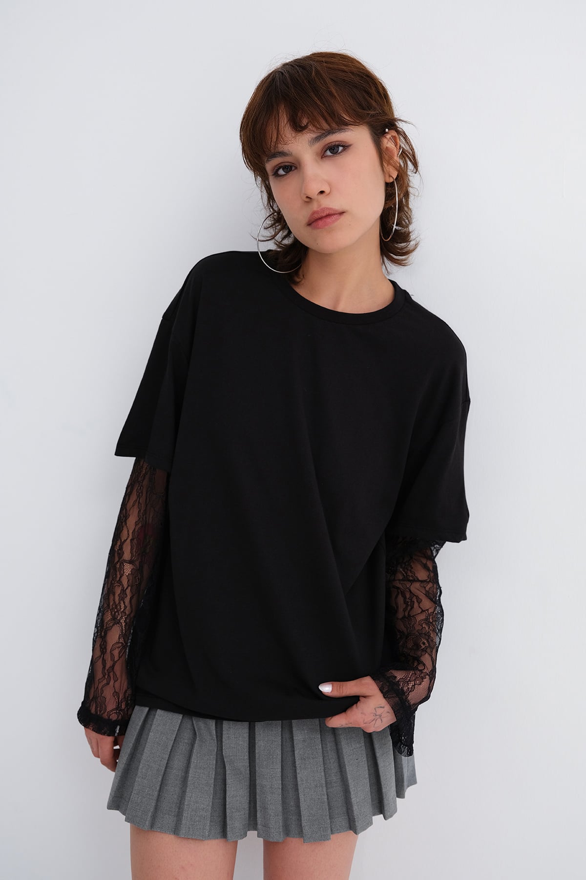 Black_Lace-Detail-Long-Sleeve-T-shirt-addax