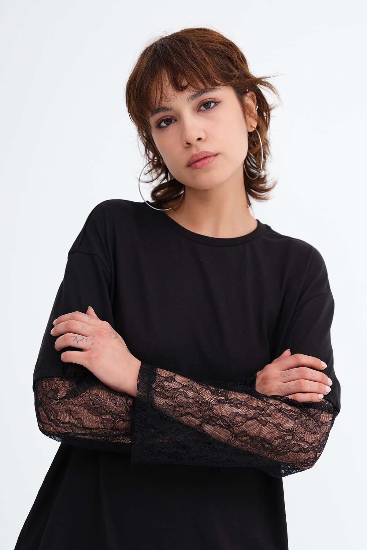 Black_Lace-Detail-Long-Sleeve-T-shirt-addax