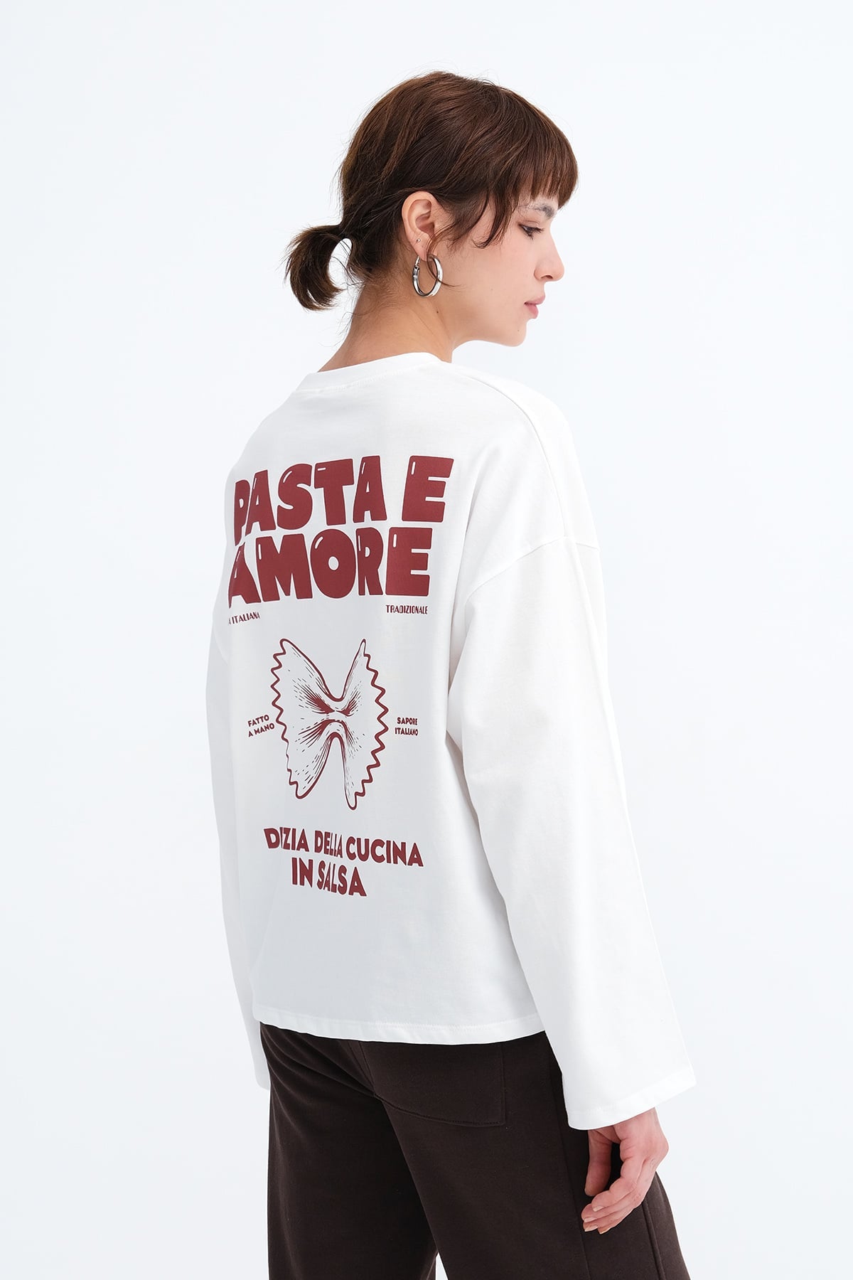 Ecru_Printed-Long-Sleeve-T-shirt-addax