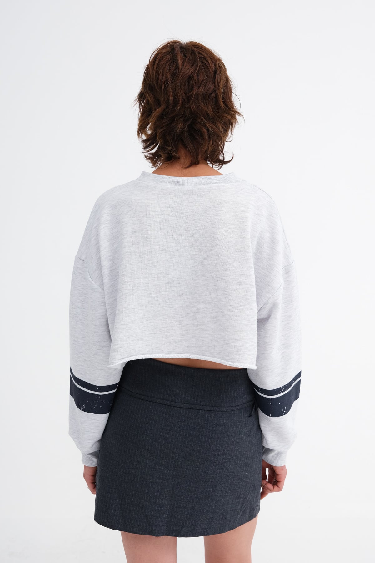 Snow-Melange_Printed-Crop-Sweatshirt-addax