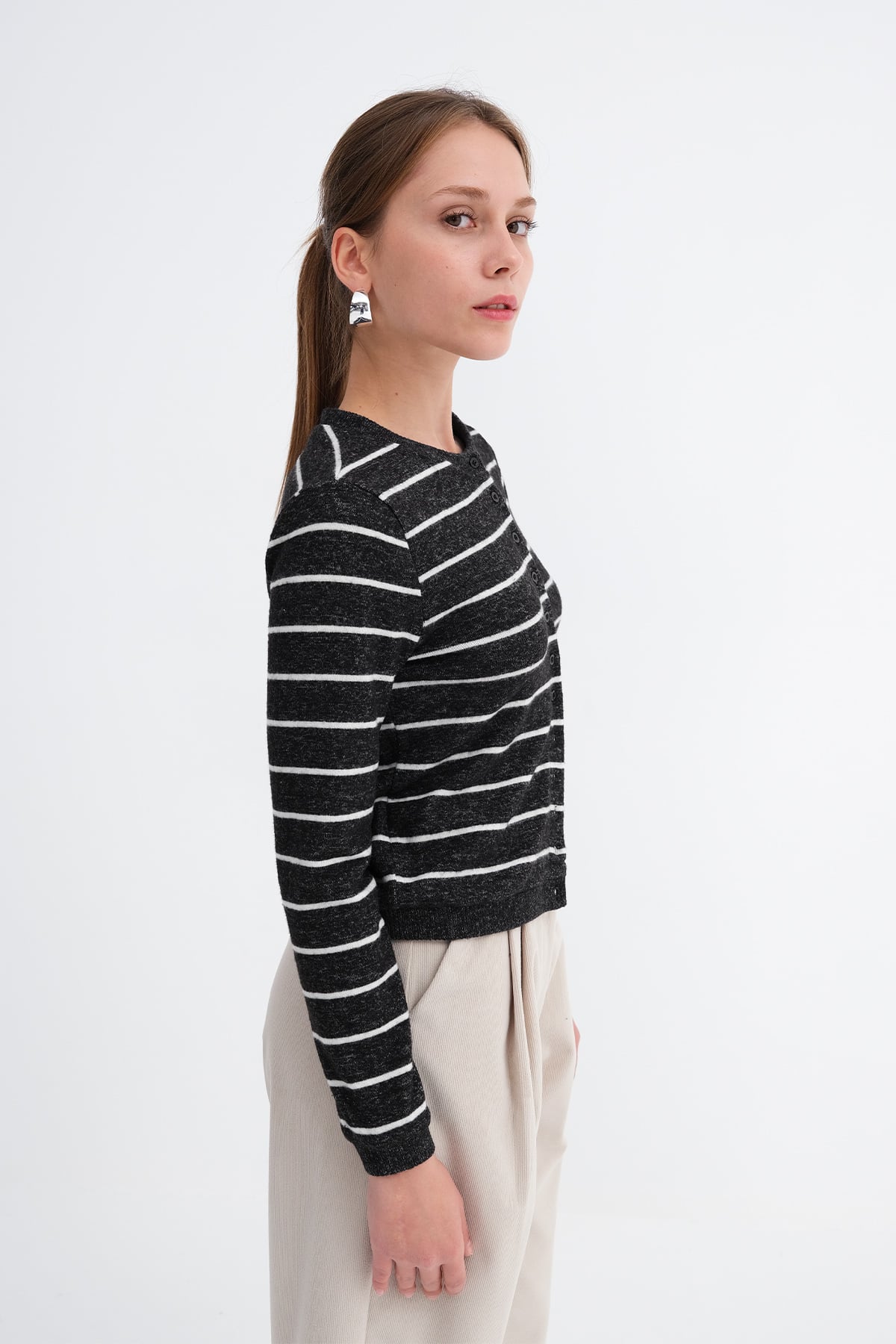 Charcoal-Ecru_Striped-Knit-Cardigan-addax