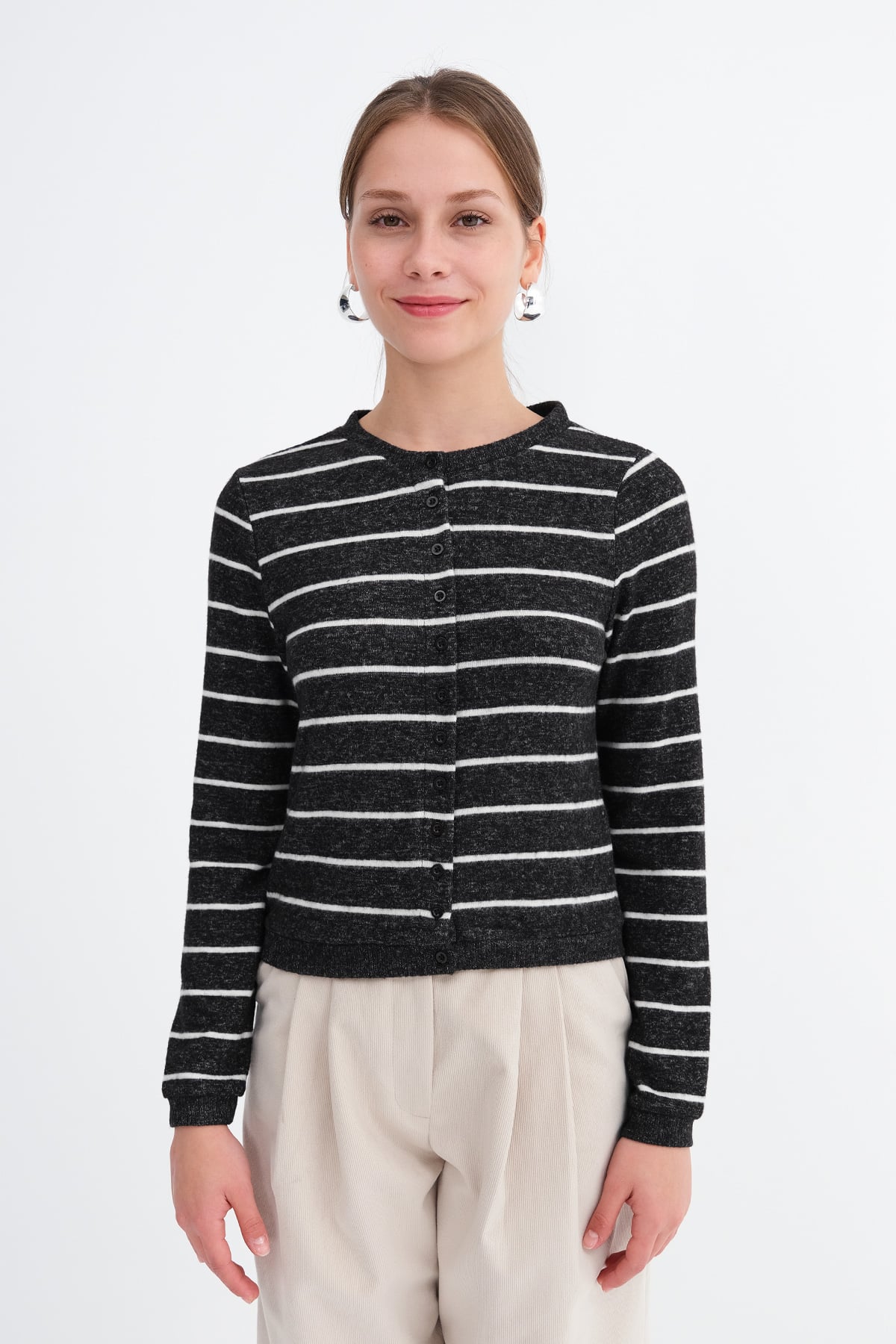 Charcoal-Ecru_Striped-Knit-Cardigan-addax