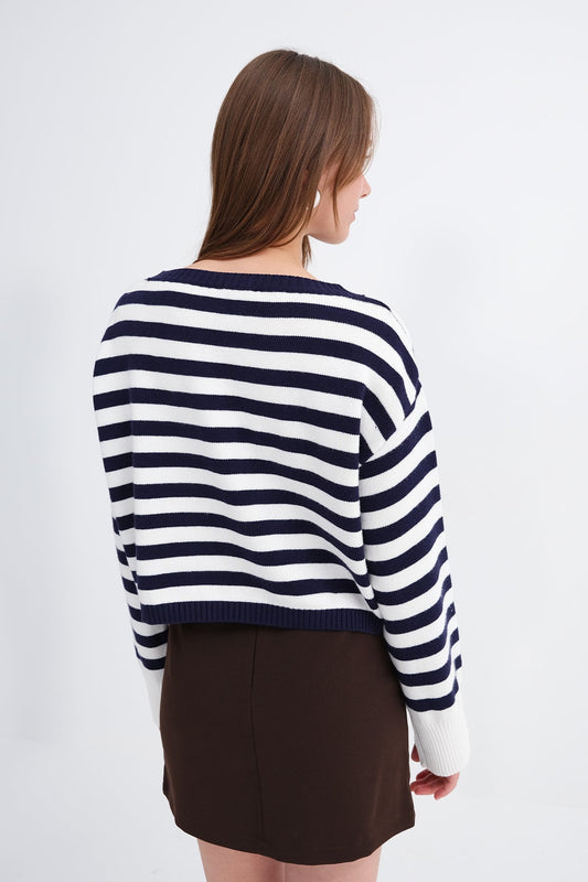 Night-Blue---Ecru_Striped-Knit-Jumper-addax