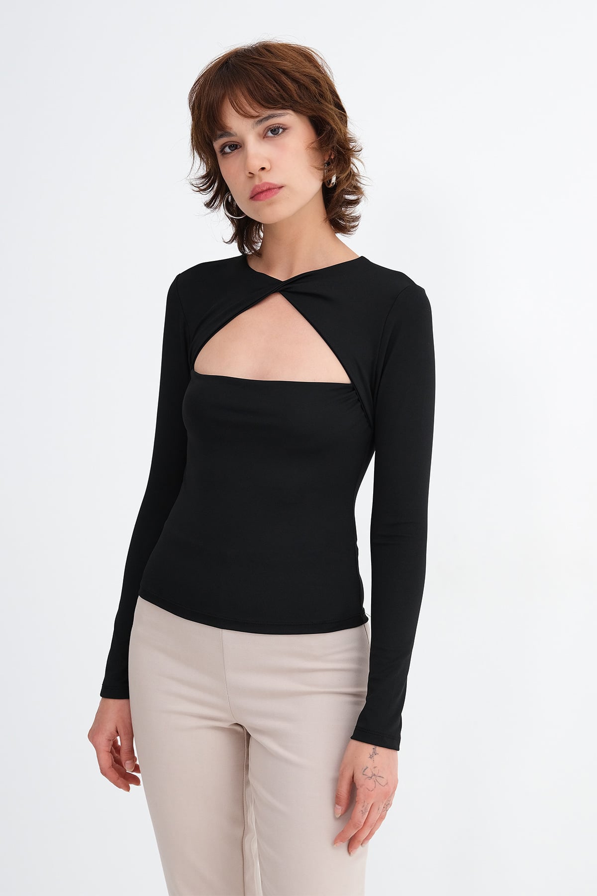 Chest Cut Out Detail Blouse