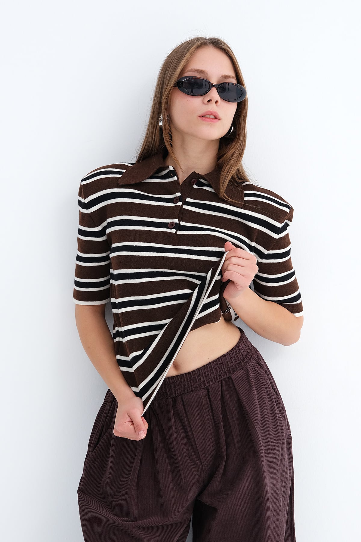 Brown---Black_Padded-Shoulder-Short-Sleeve-Knit-Top-addax