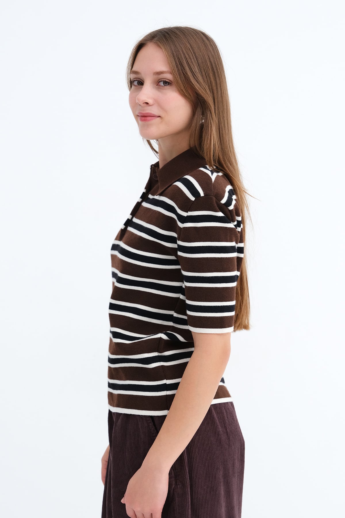 Brown---Black_Padded-Shoulder-Short-Sleeve-Knit-Top-addax