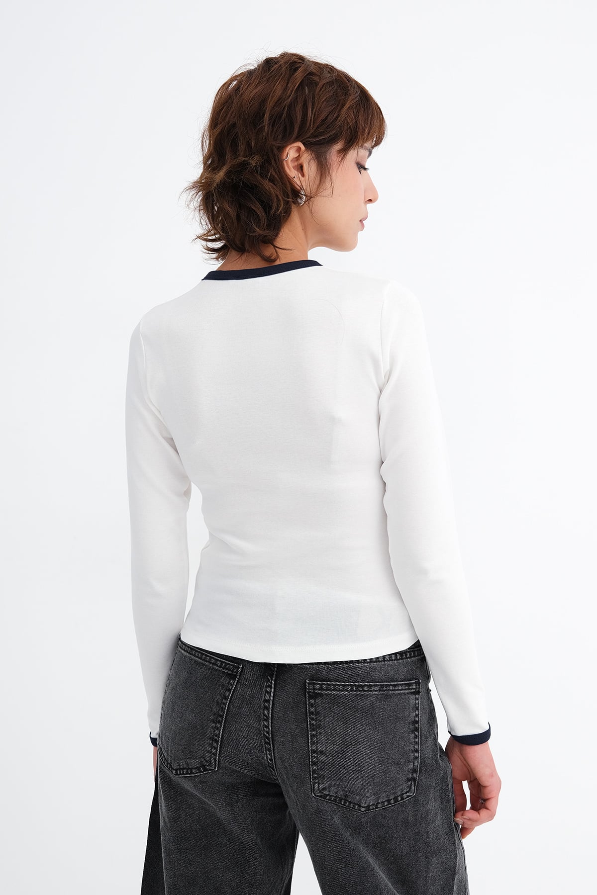 Ecru_Text-Print-T-shirt-addax