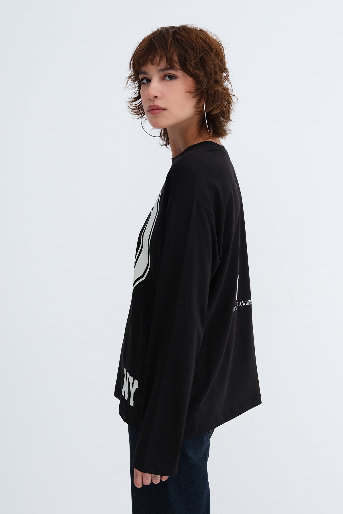 Black_Printed-Long-Sleeve-T-Shirt-addax