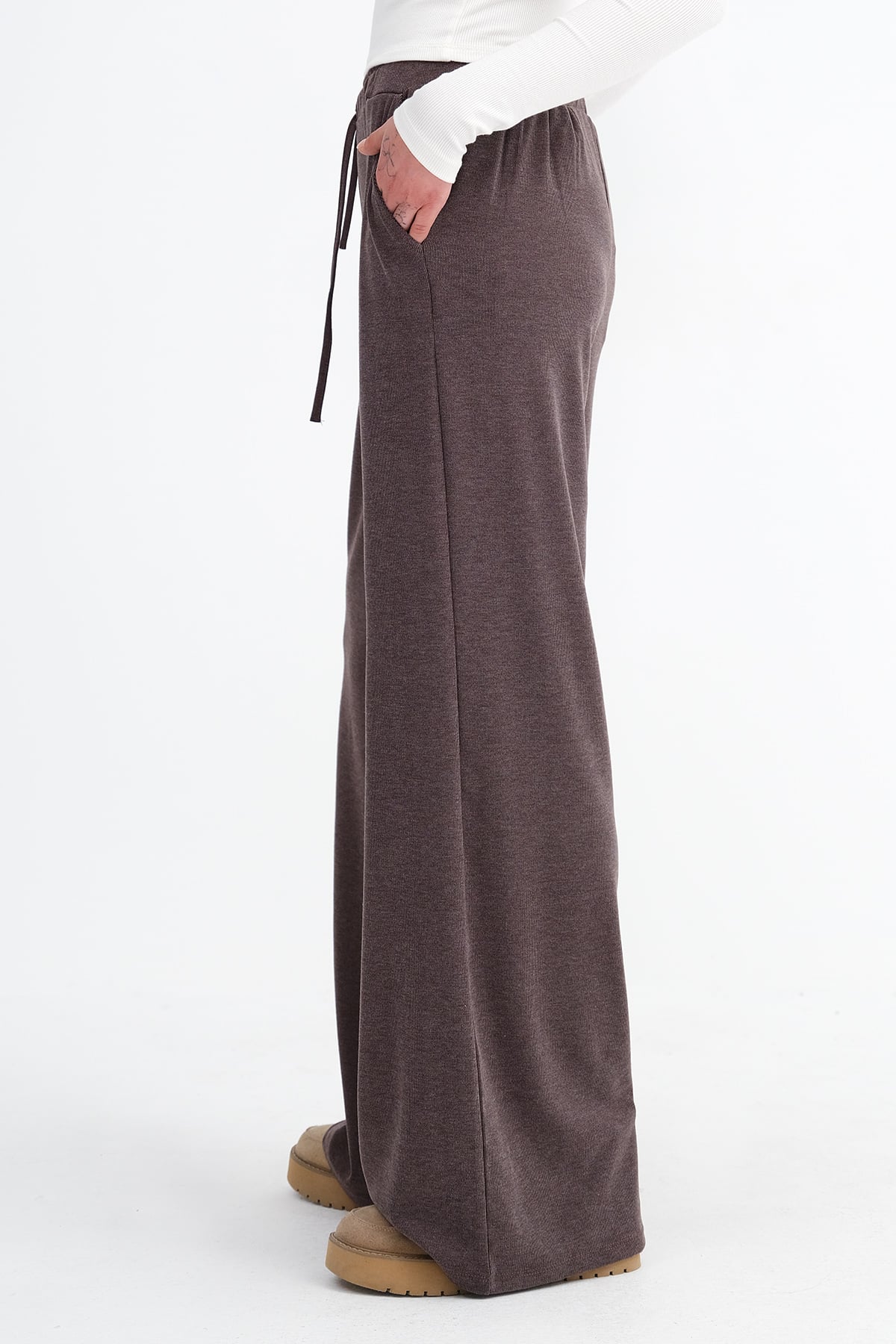 Brown_Elasticated-Waist-Wide-Leg-Trousers-addax