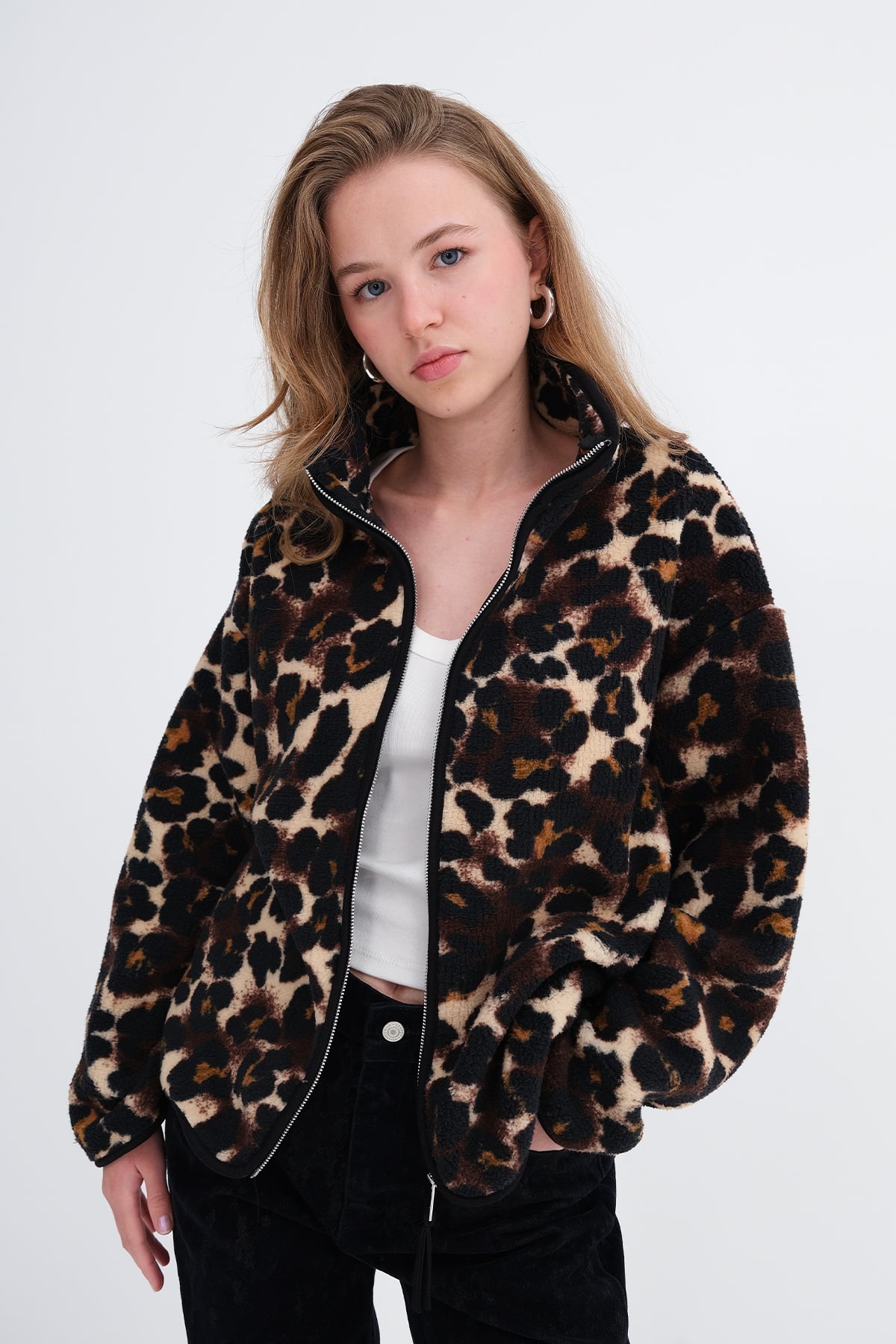 Leopard_Patterned-Fleece-Cardigan-addax
