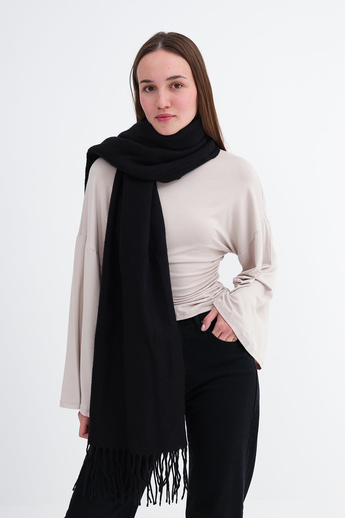 Black_Fringed-Shawl-addax