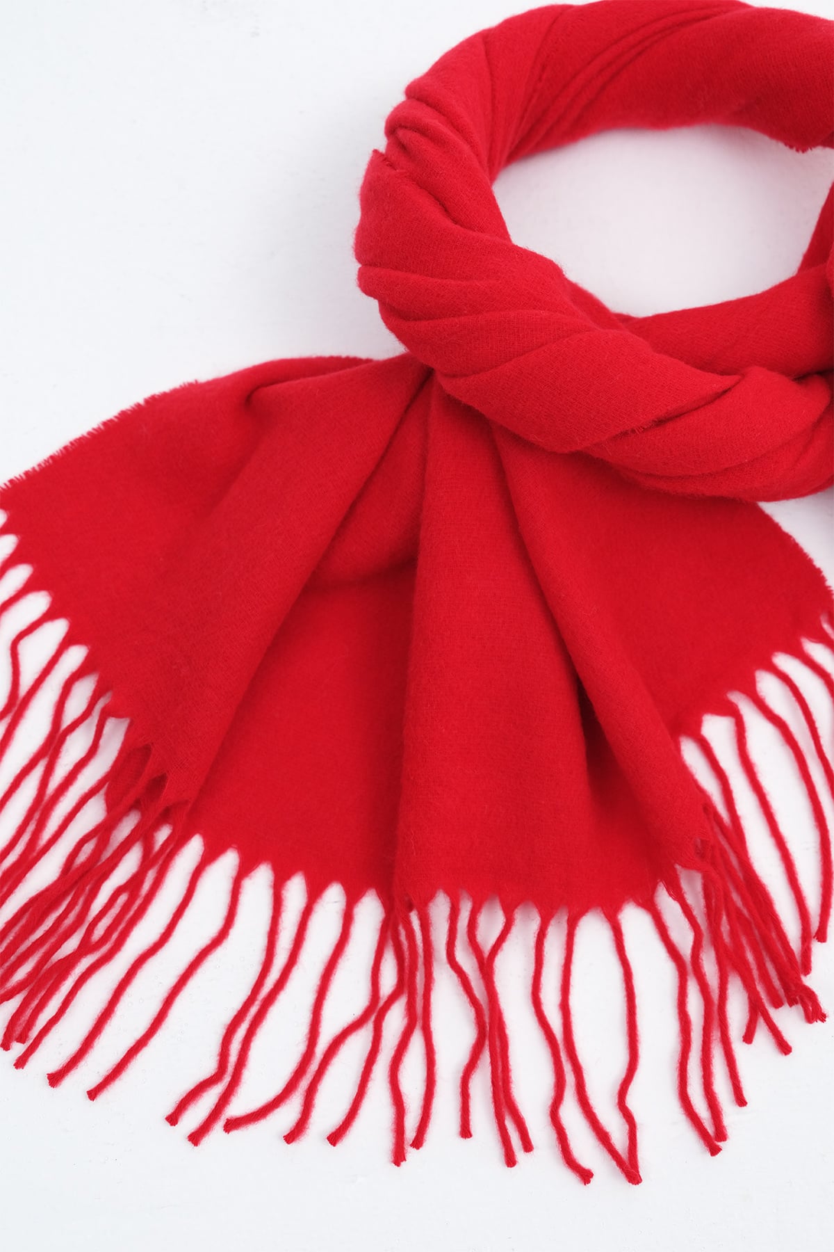Red_Fringed-Shawl-addax