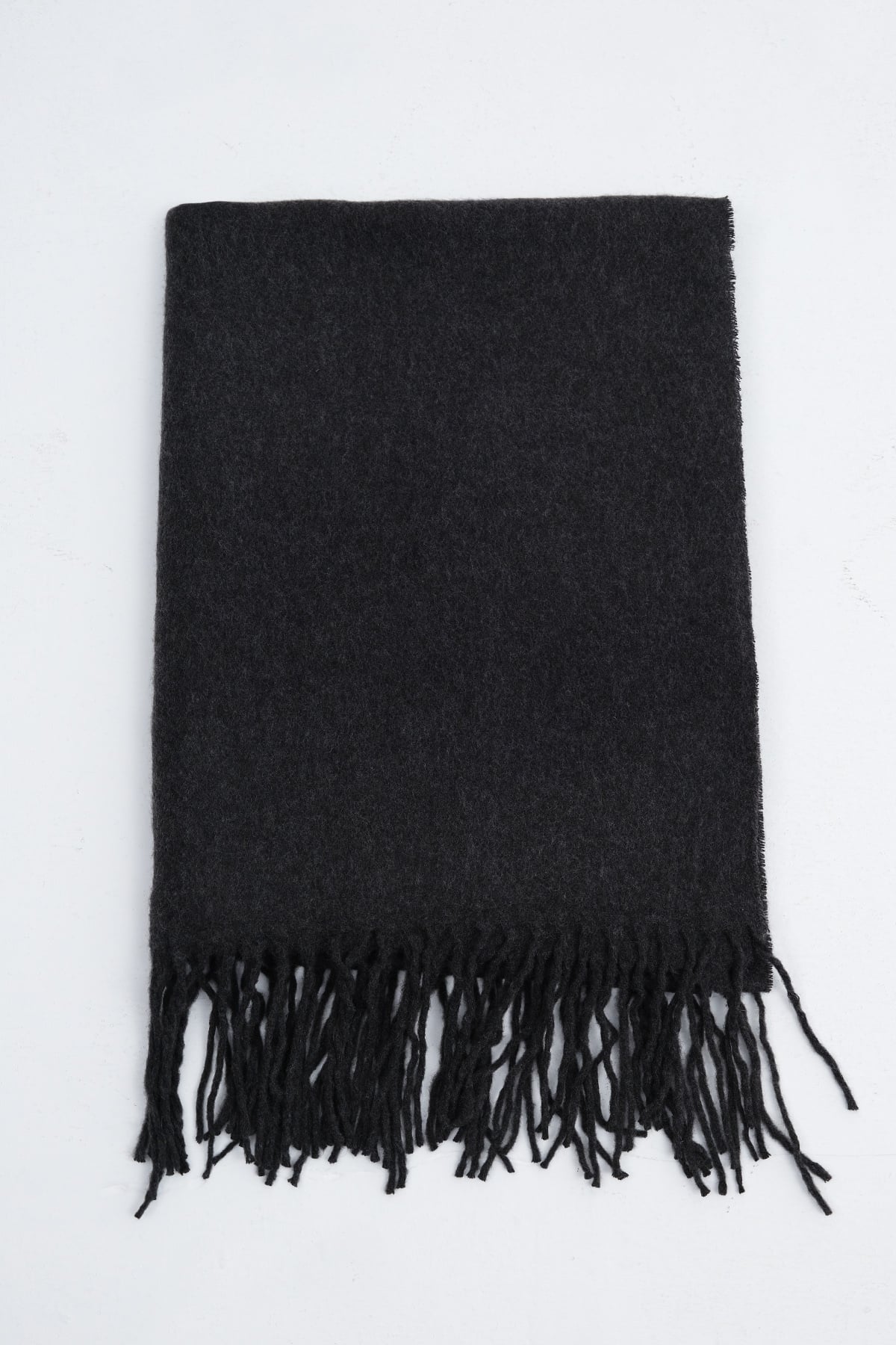 Charcoal_Fringed-Shawl-addax