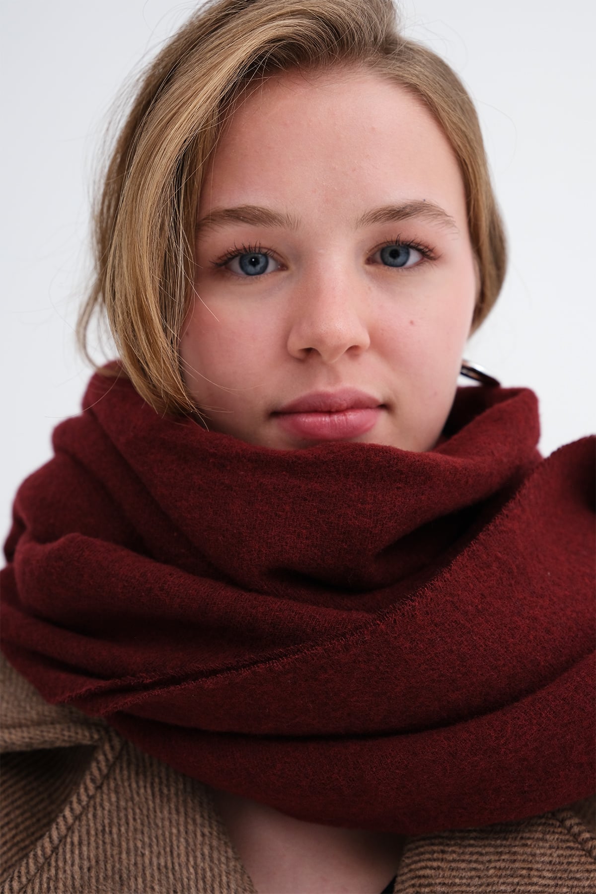 Burgundy_Fringed-Shawl-addax