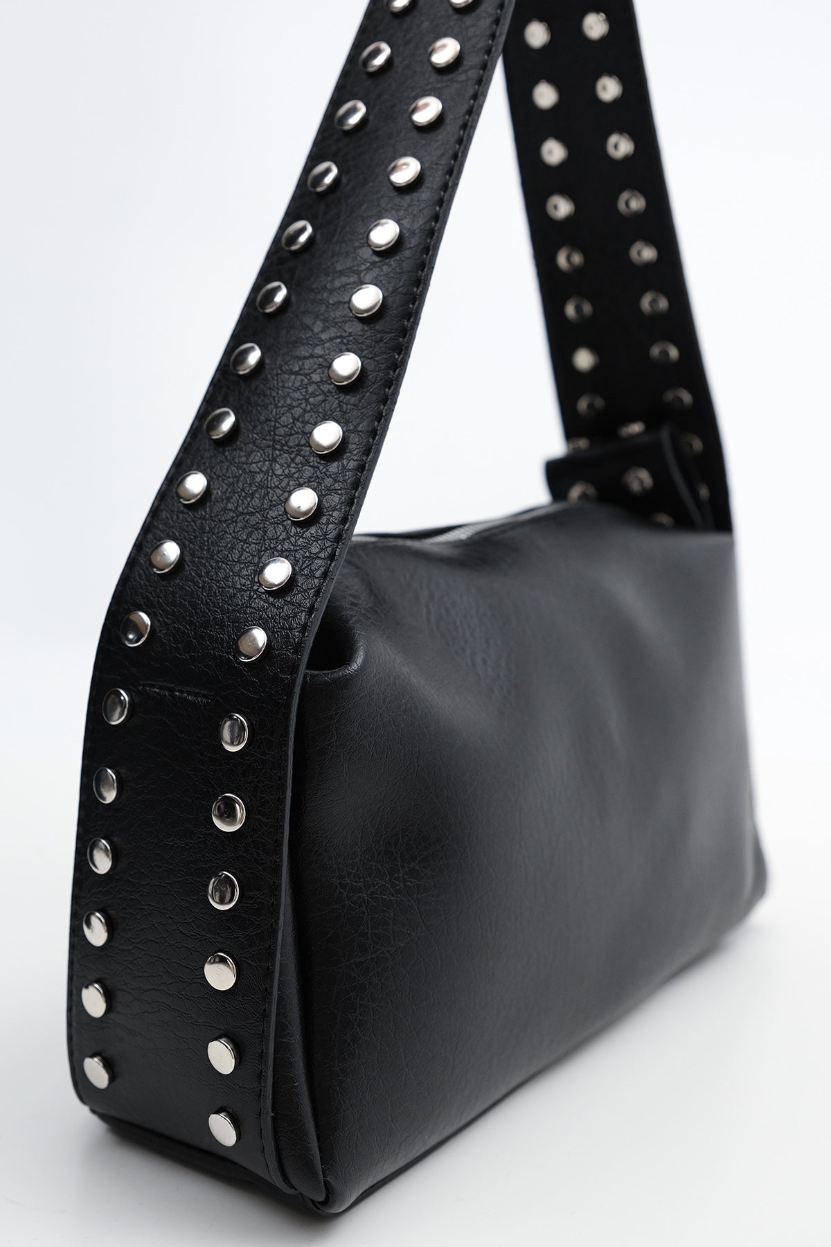 Black_Studded-Baguette-Bag-addax