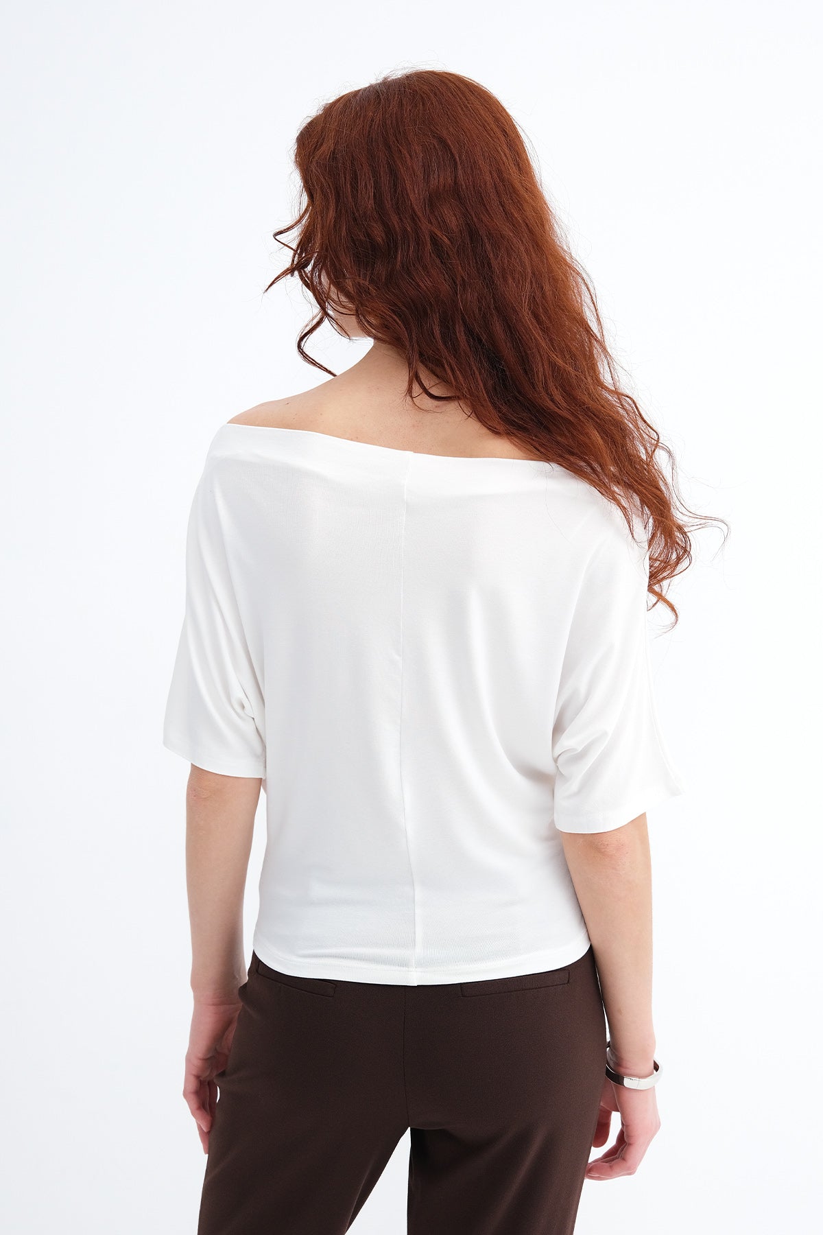 White_Boat-Neck-T-shirt-addax