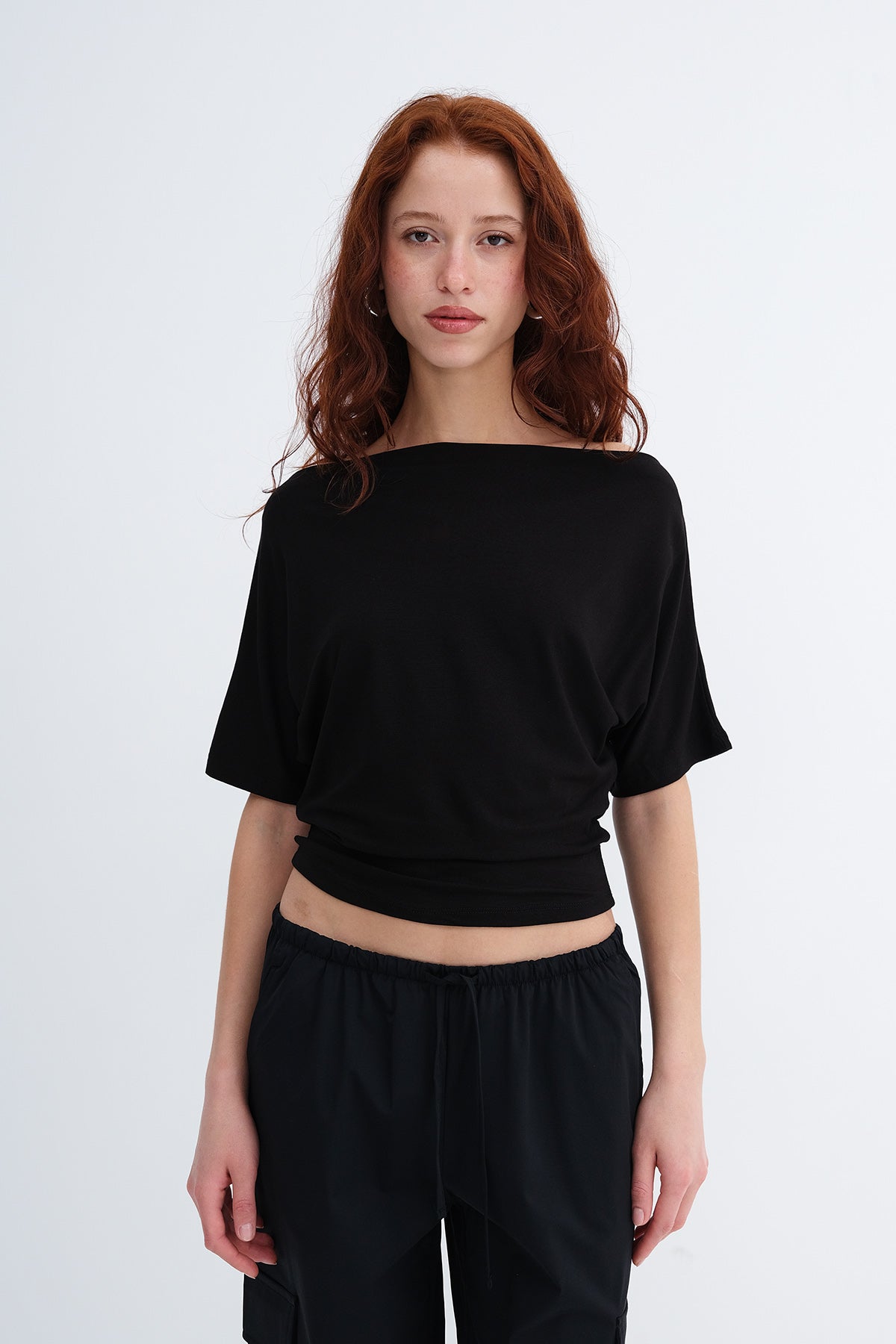 Black_Boat-Neck-T-shirt-addax