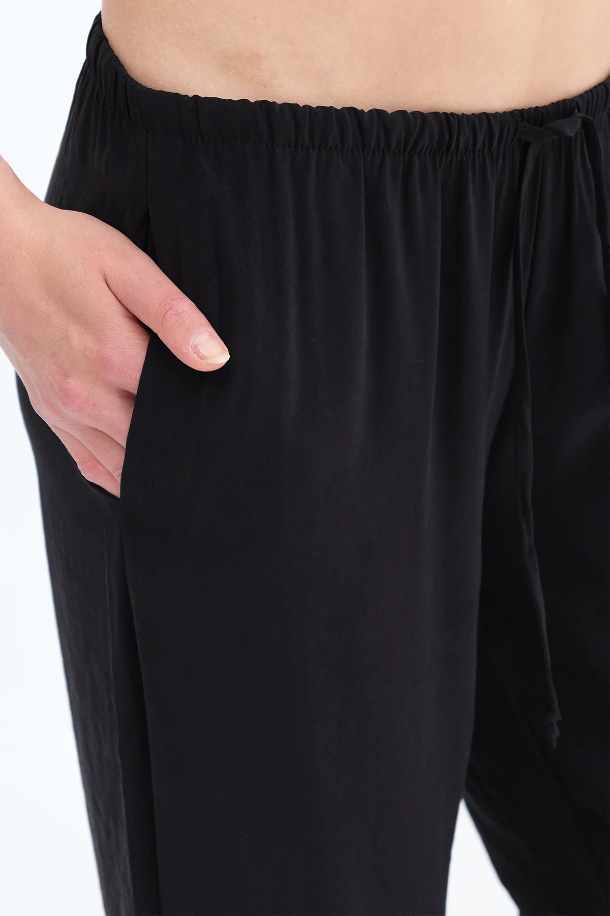 Black_Elastic-Waist-Modal-Pants-addax
