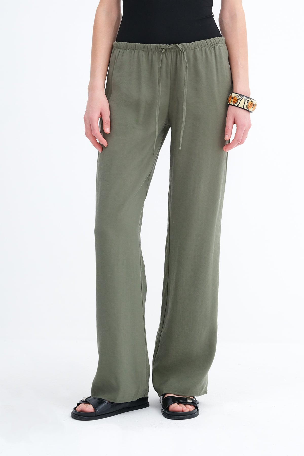Khaki_Elastic-Waist-Modal-Pants-addax