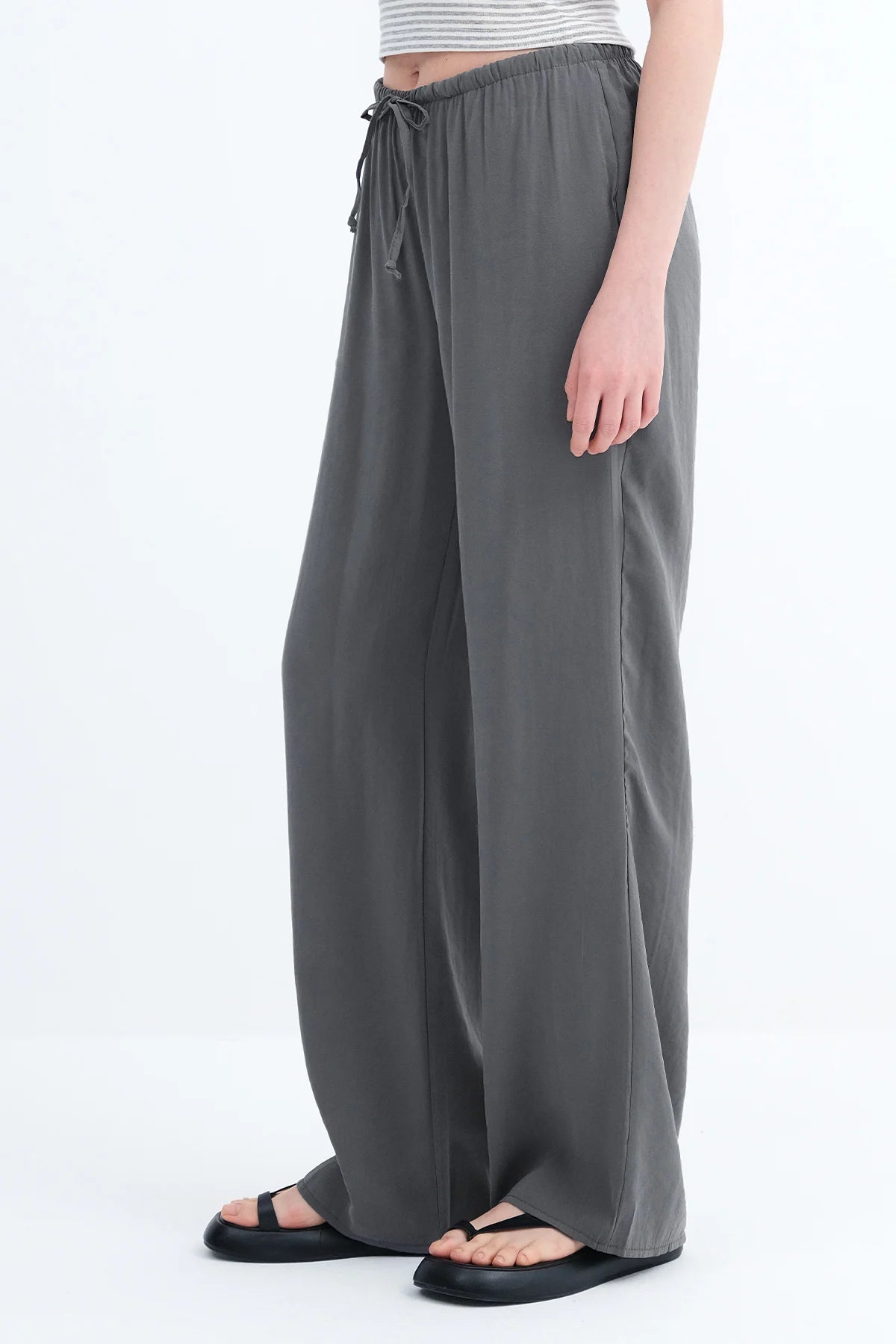 Charcoal_Elastic-Waist-Modal-Pants-addax