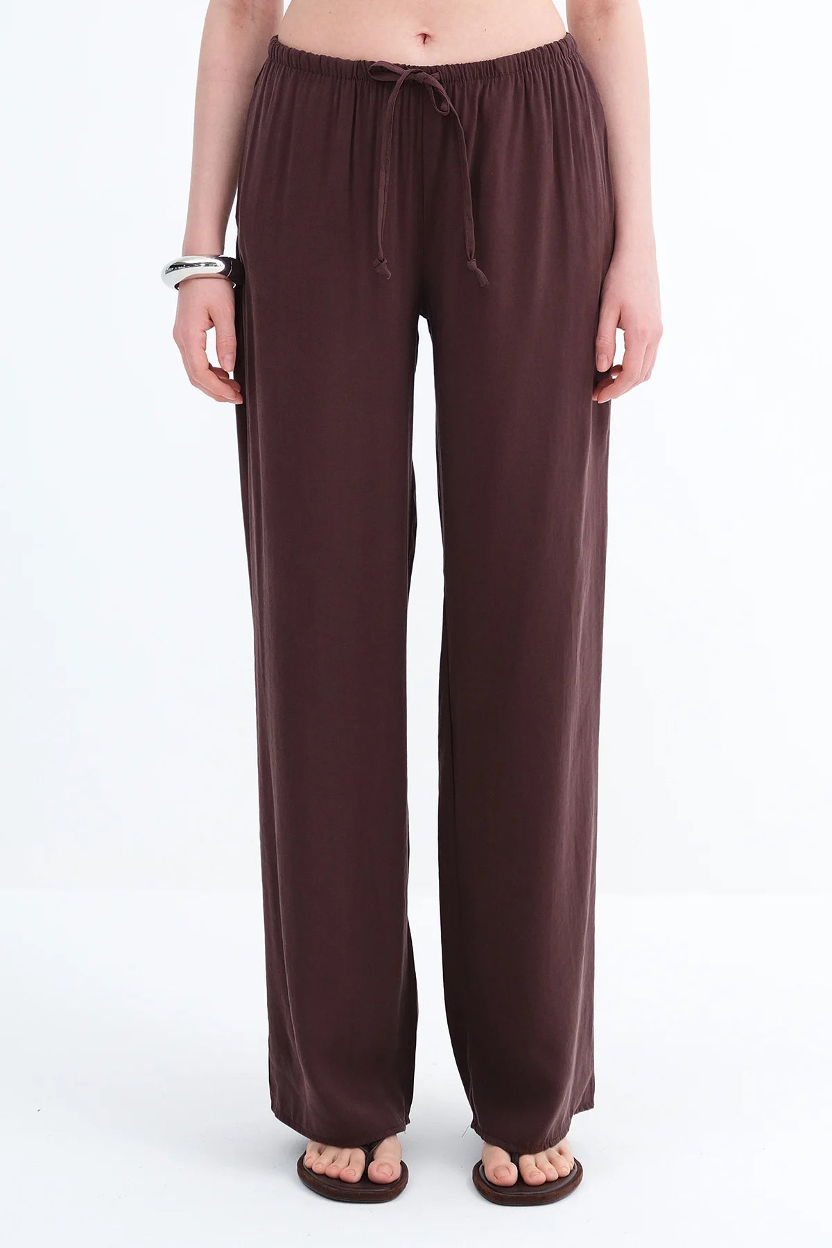 Bitter-Coffee_Elastic-Waist-Modal-Pants-addax