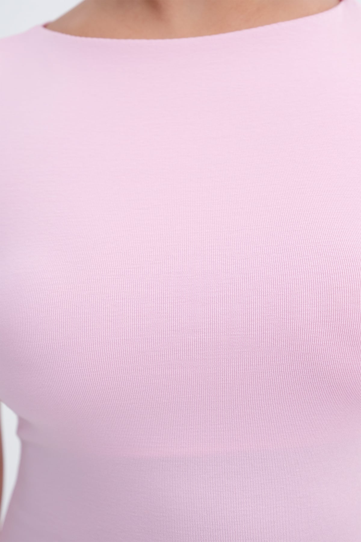 Pink_Crew-Neck-Tank-Top-addax