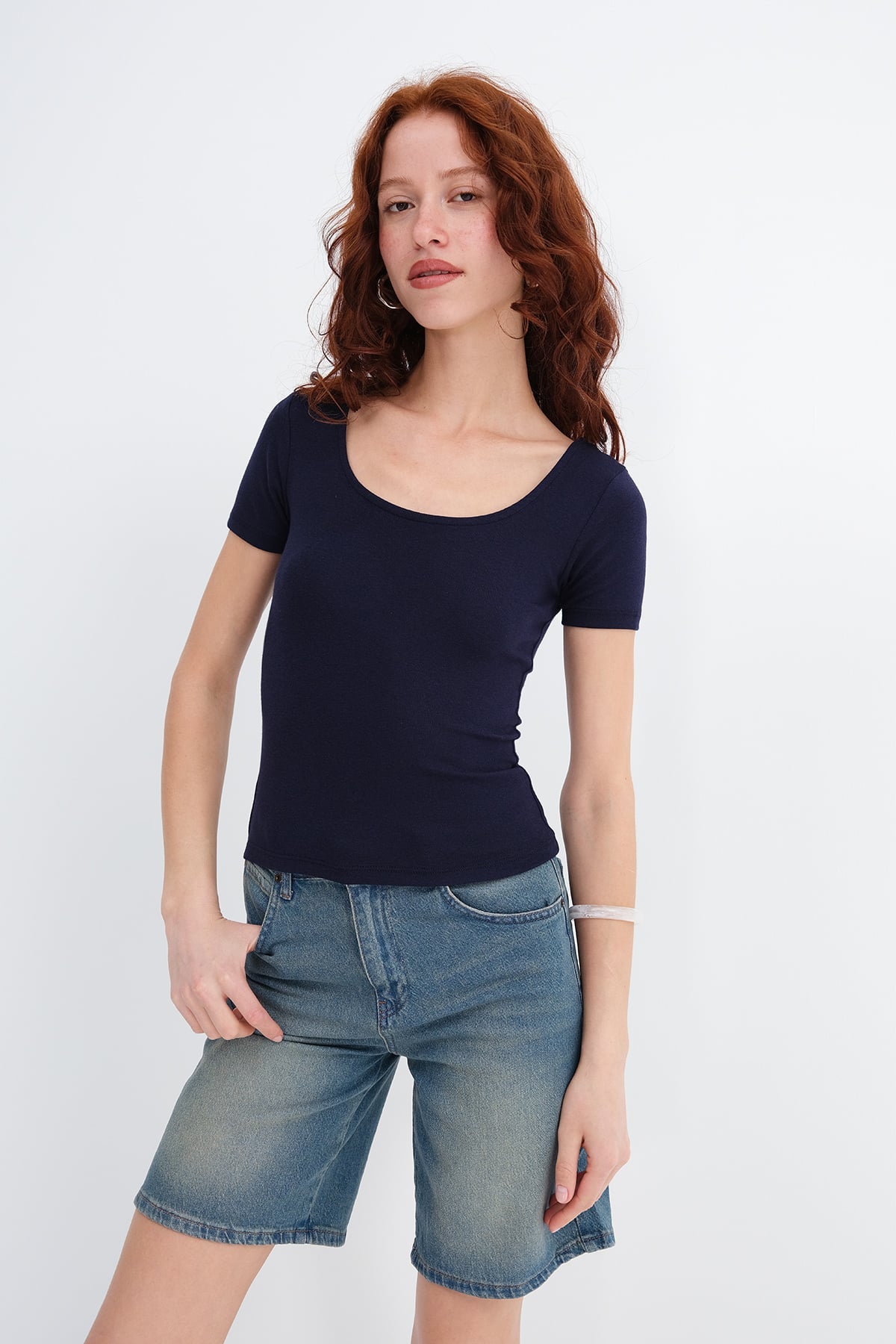 Dark-Night-Blue_U-neck-Modal-T-shirt-addax